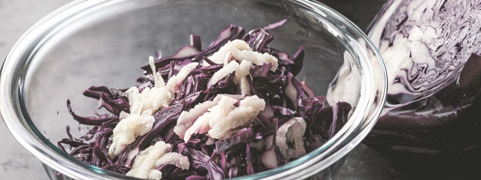 Red Cabbage with White Sauce and Honey